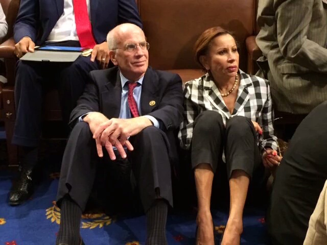 Brooklyn’s Dem Delegation Sits-In On ‘No Fly No Buy’ Bill